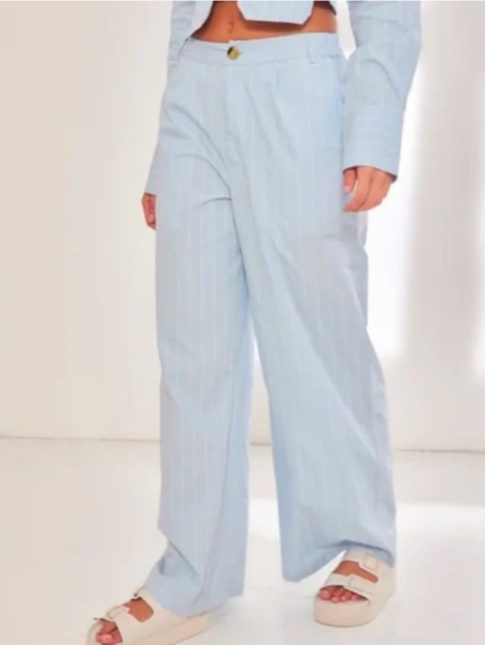 PrettyLittleThing Light Blue Pinstripe Wide-Leg pants size 6 new with tags